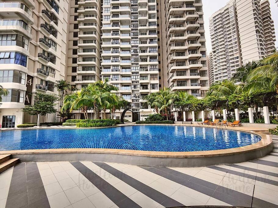 Bay Laurel, Country Garden Danga Bay Homestay By Welcome Home Johor Bahru Exterior photo